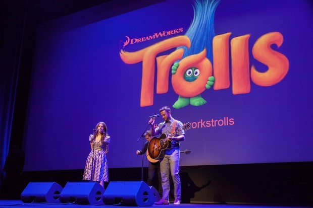 Trolls: foto di Justin Timberlake e Anna Kendrick a Cannes