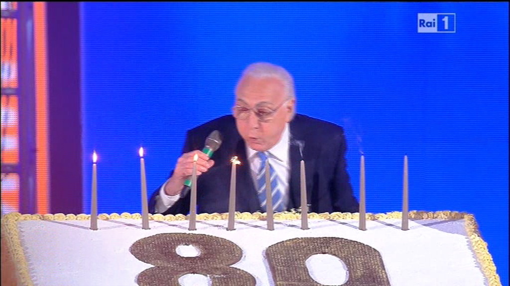 Pippo Baudo festeggia 80 anni ai Wind Music Awards 2016 (foto): “57 anni bellissimi grazie al pubblico italiano”