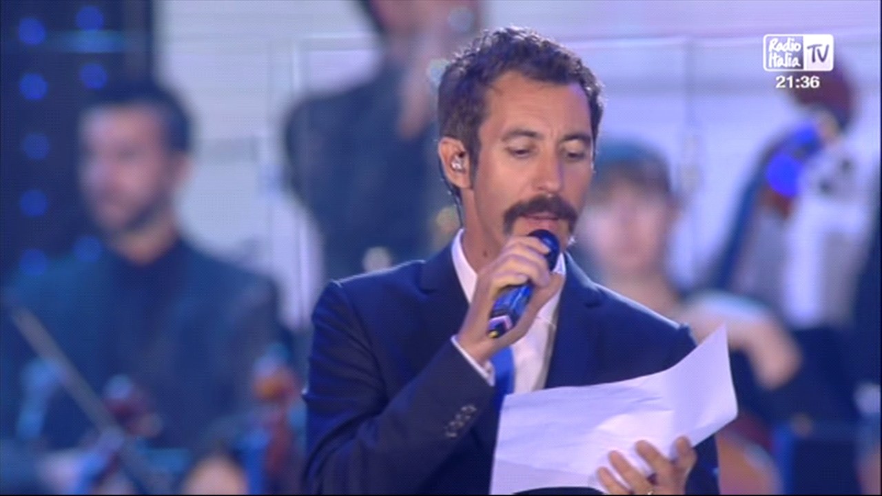 Chi l’ha visto? cerca una ragazza al concerto di Radio Italia Live: generi e reti si fondono per trovarla