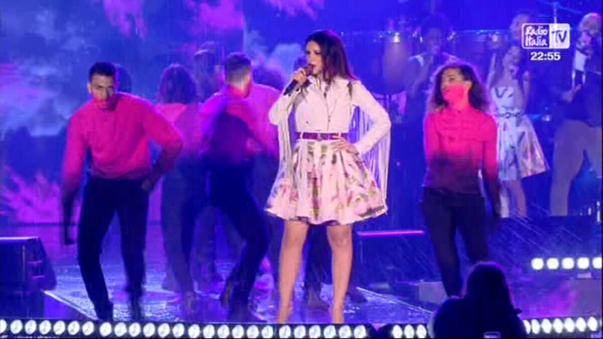 Radio Italia Live Il Concerto | 8 giugno 2016 | Diretta interrotta per pioggia, Pausini ‘al buio’