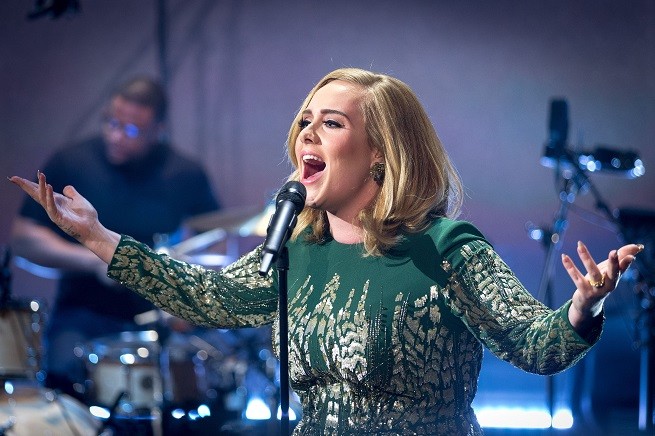 Canale 5 programma undici ‘biopic’ e documentari della BBC: si inizia con la musica e Beyoncé
