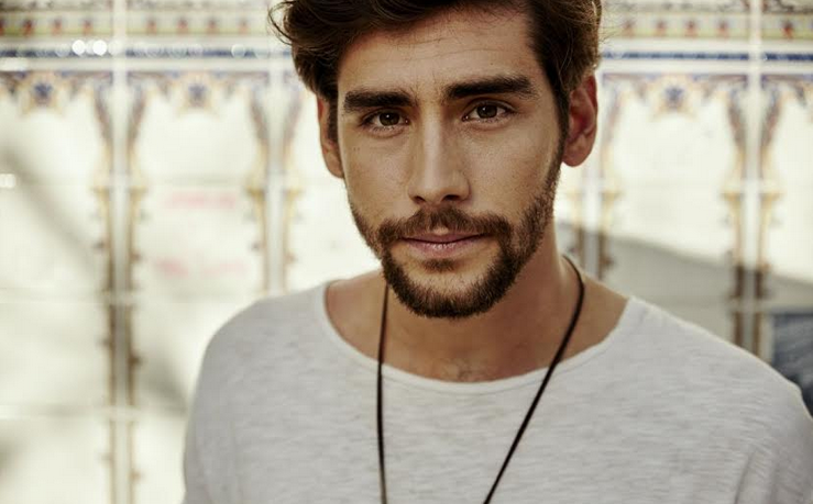 Alvaro Soler, Eterno Agosto Italian Edition: l’album in uscita il 15 luglio 2016 (con il duetto insieme ad Emma, Libre)
