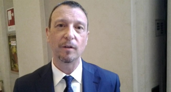 Amadeus a Blogo: “Reazione a catena è tornata a vincere, contento di avere competitor forte come Caduta libera” (VIDEO)