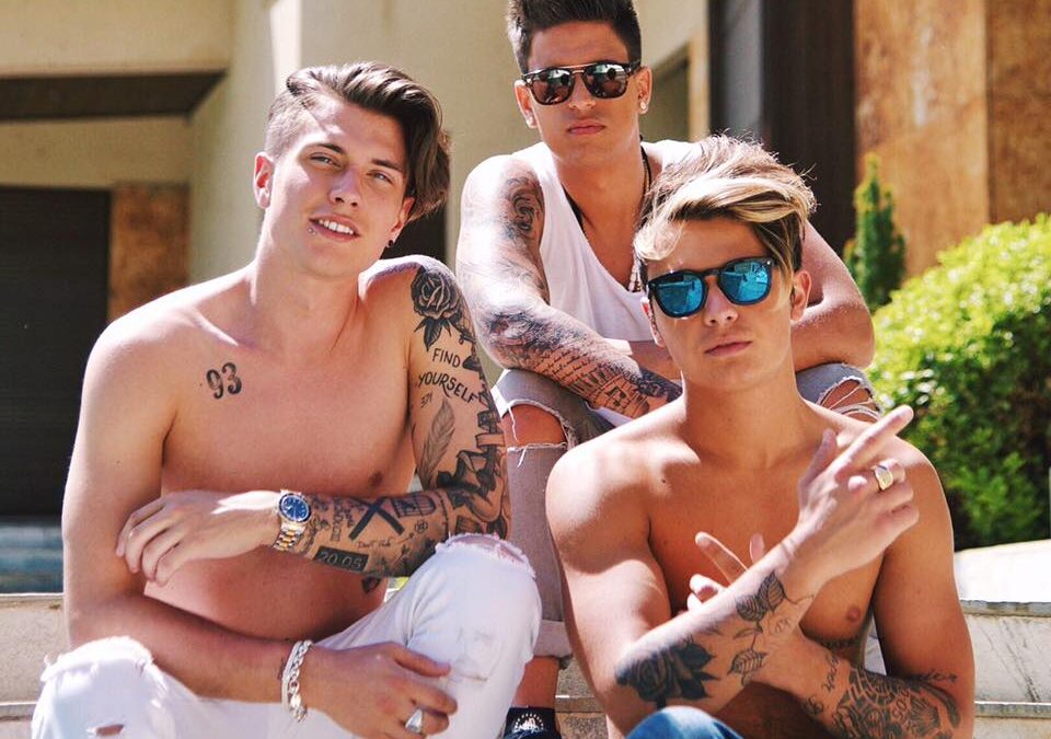Benji e Fede feat. Xriz, Eres mia: testo, traduzione e video