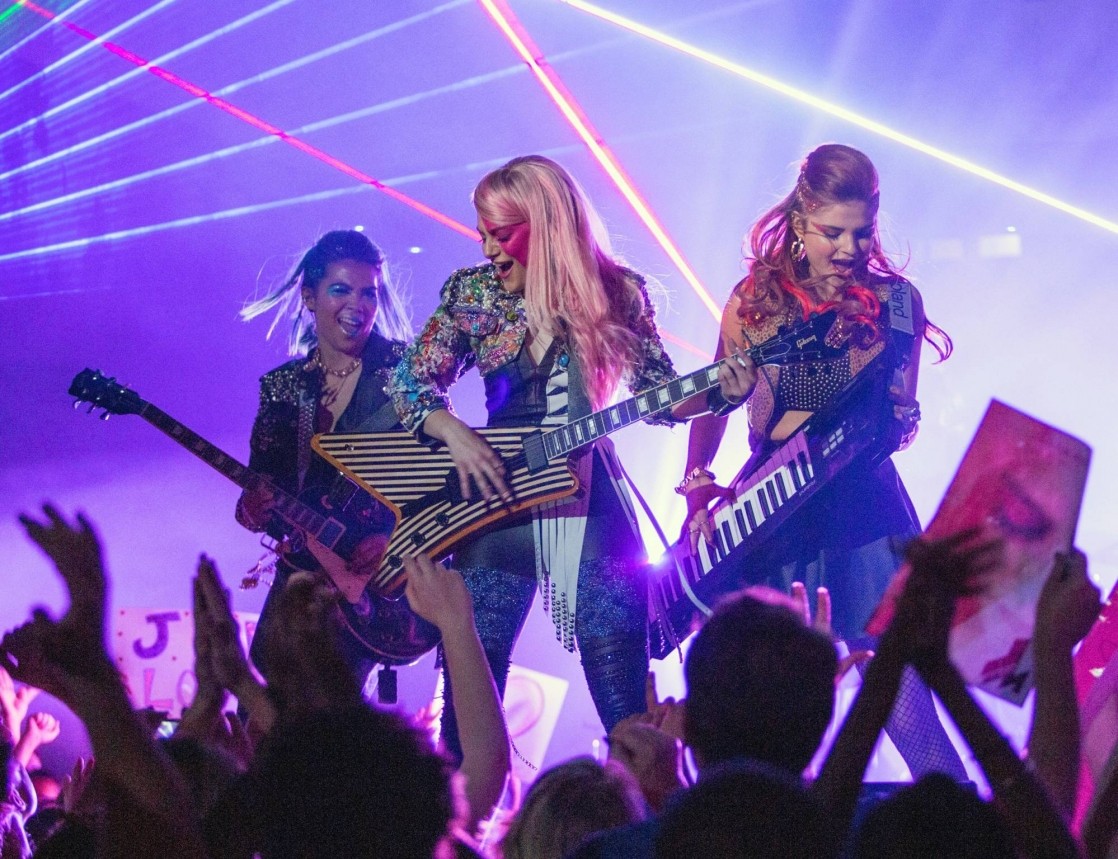 Jem e le Holograms (2015) di  Jon M. Chu