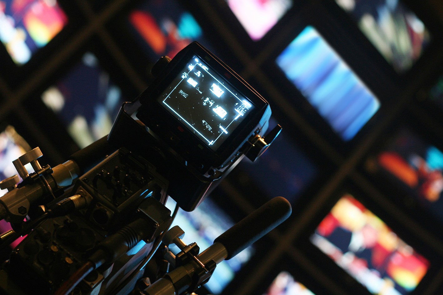 Produzioni tv, l’Italia cerca la quadratura tra broadcaster e investimenti