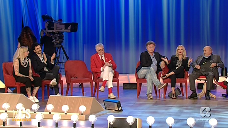 Maurizio Costanzo Show, Eleonora Brigliadori lascia lo studio. Poi rientra