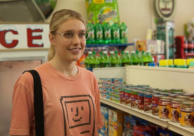 Wiener-Dog: trailer e poster della commedia con Greta Gerwig e Danny DeVito