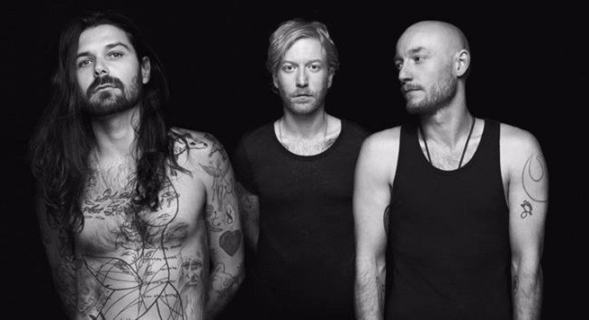 Classifica musica inglese 15 luglio 2016: Biffy Clyro con Ellipsis al primo posto, One Dance di Drake prima tra i singoli