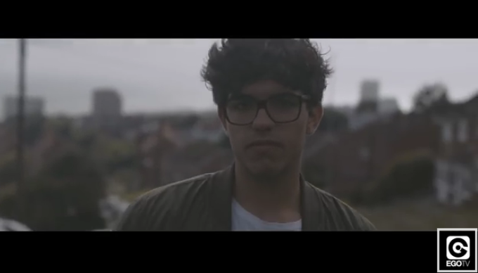 Kharfi – Hei Bae: testo, traduzione e video ufficiale