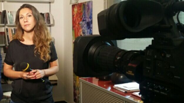 Elena De Vincenzo, inviata de La vita in diretta