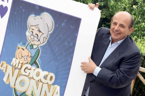 I Fatti vostri, Magalli si rigioca la nonna. Contro il nipote in cucina