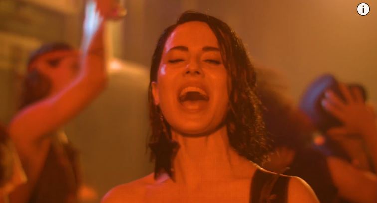 Paola Iezzi, Lovenight: testo e video ufficiale