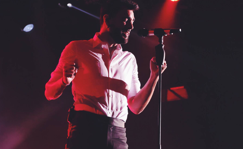 Strage Nizza, Marco Mengoni annulla concerto a Saint-Tropez: “Rientriamo in Italia e rispettiamo questo nuovo dolore”