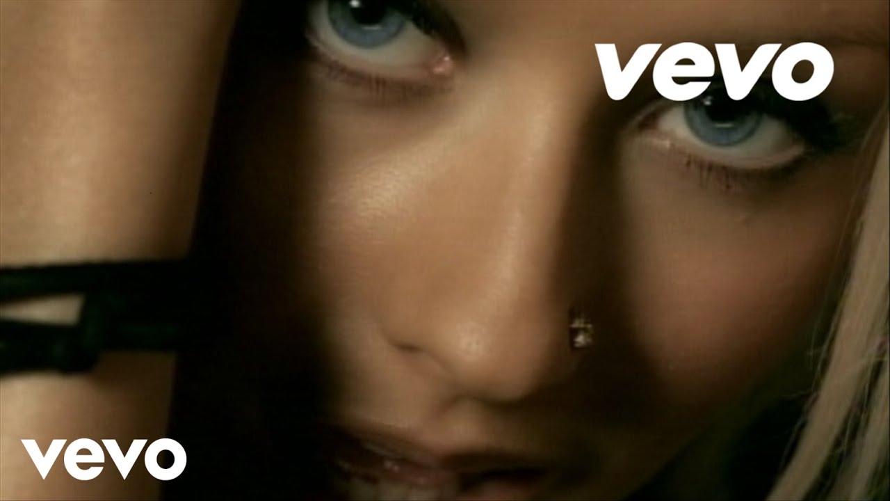 Christina Aguilera – Beautiful (Official Video)