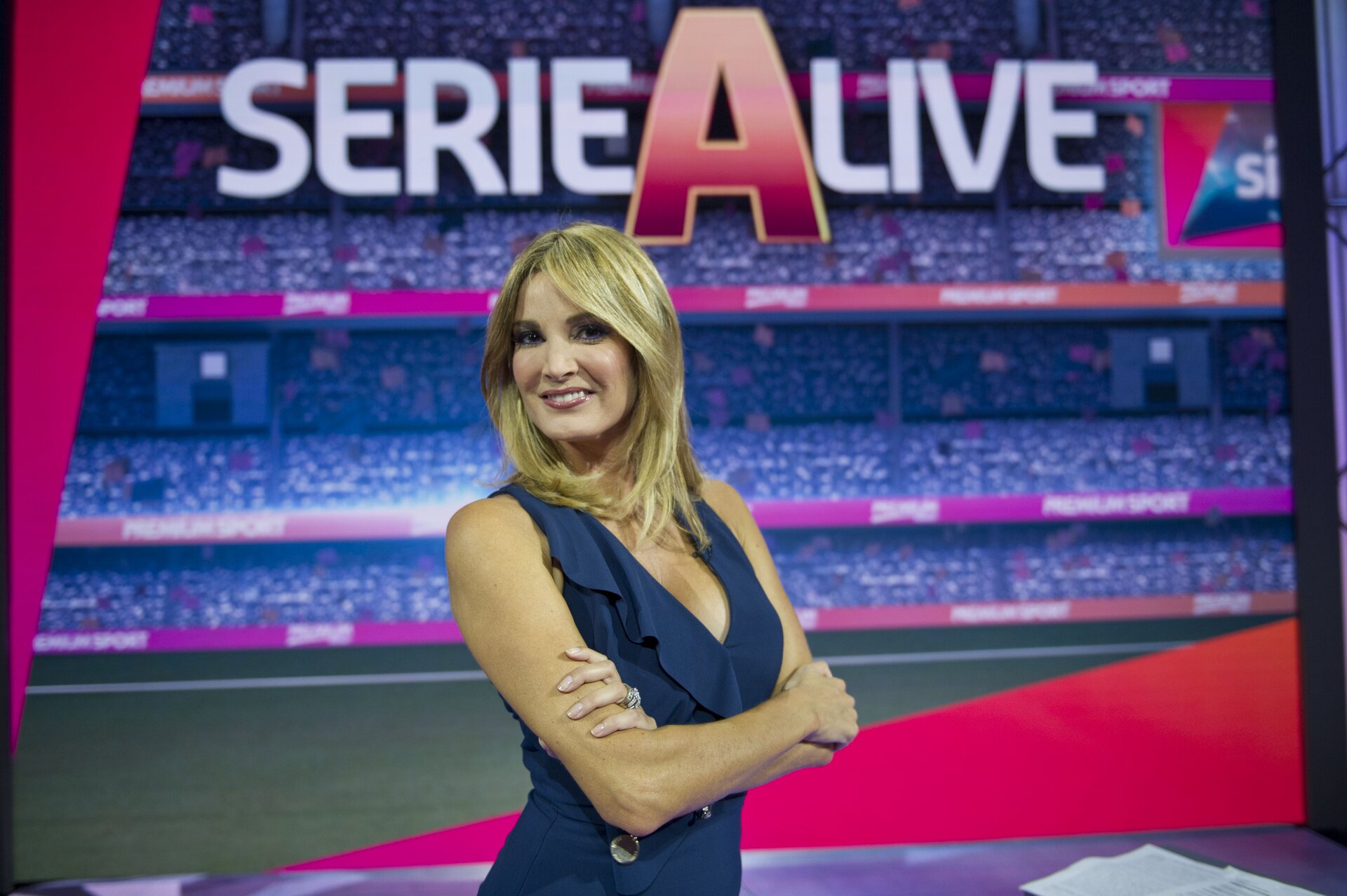 Mikaela Calcagno a Blogo: “Mediaset? Prima gavetta e calcio giocato. Liti con gli allenatori? Tutto risolto. Sogno Matrix e Sanremo”