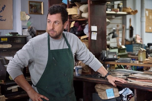 Mr. Cobbler e la bottega magica: trailer italiano del film con Adam Sandler