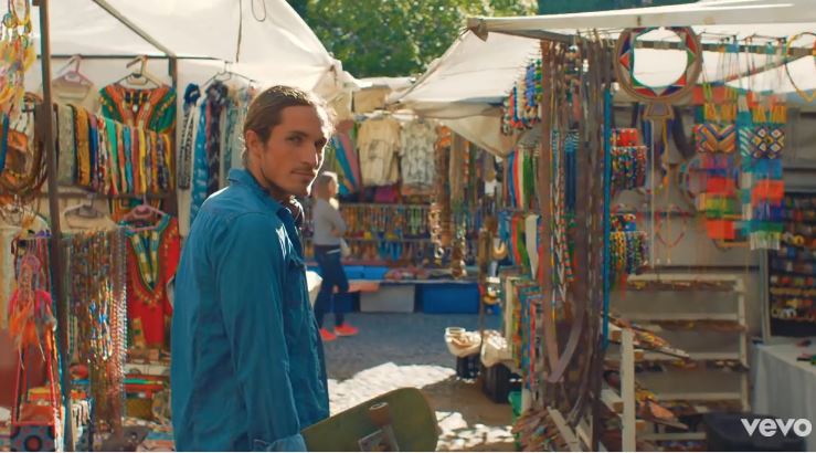 Jonas Blue ft. JP Cooper, Perfect Strangers: testo, traduzione e video ufficiale