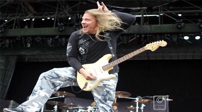 Sabaton, Thobbe Englund lascia la band