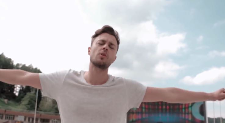 Son Pascal, Amore ubriaco: testo e video ufficiale