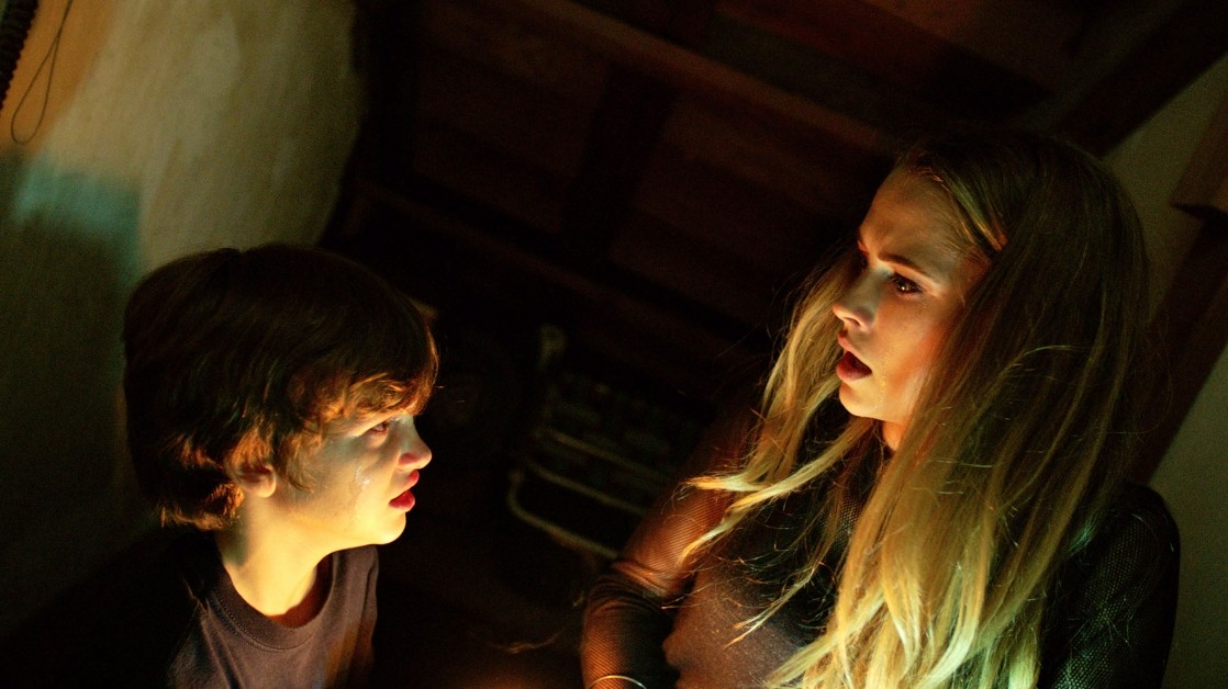 Lights Out – Terrore Nel Buio (2016) di David F. Sandberg