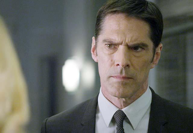 Serie tv, le novità: Thomas Gibson sospeso da Criminal Minds, Keahu Kahuanui in The Originals, Dean Norris in The Big Bang Theory