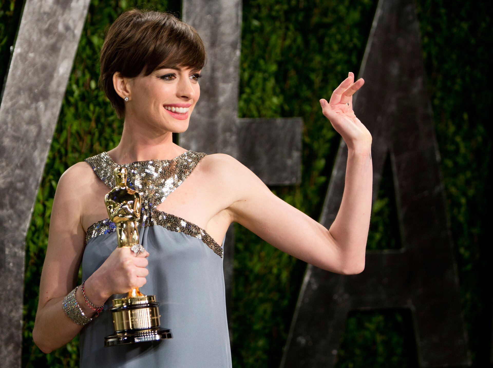 Ocean’s 8, cast completato: ci sono anche Rihanna e Anne Hathaway