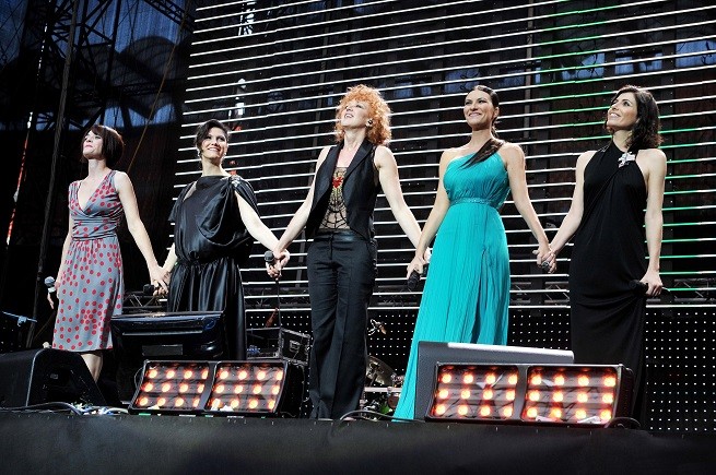 Terremoto, Laura Pausini: “Ecco dove sono finiti i soldi di Amiche per l’Abruzzo”