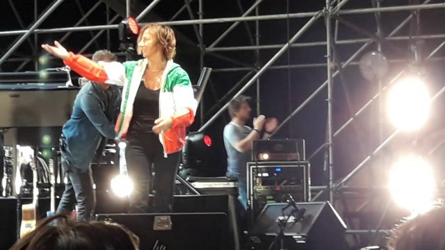 Gianna Nannini canta ‘O surdato ‘nnammurato