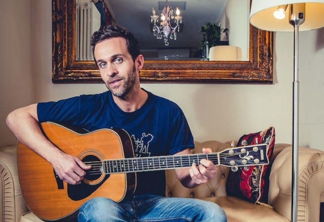 Federico Stragà a Blogo: “L’Astronauta, il plagio, Sanremo, l’accoppiata (forzata) con Anna Tatangelo ed il privilegio che vivevo”
