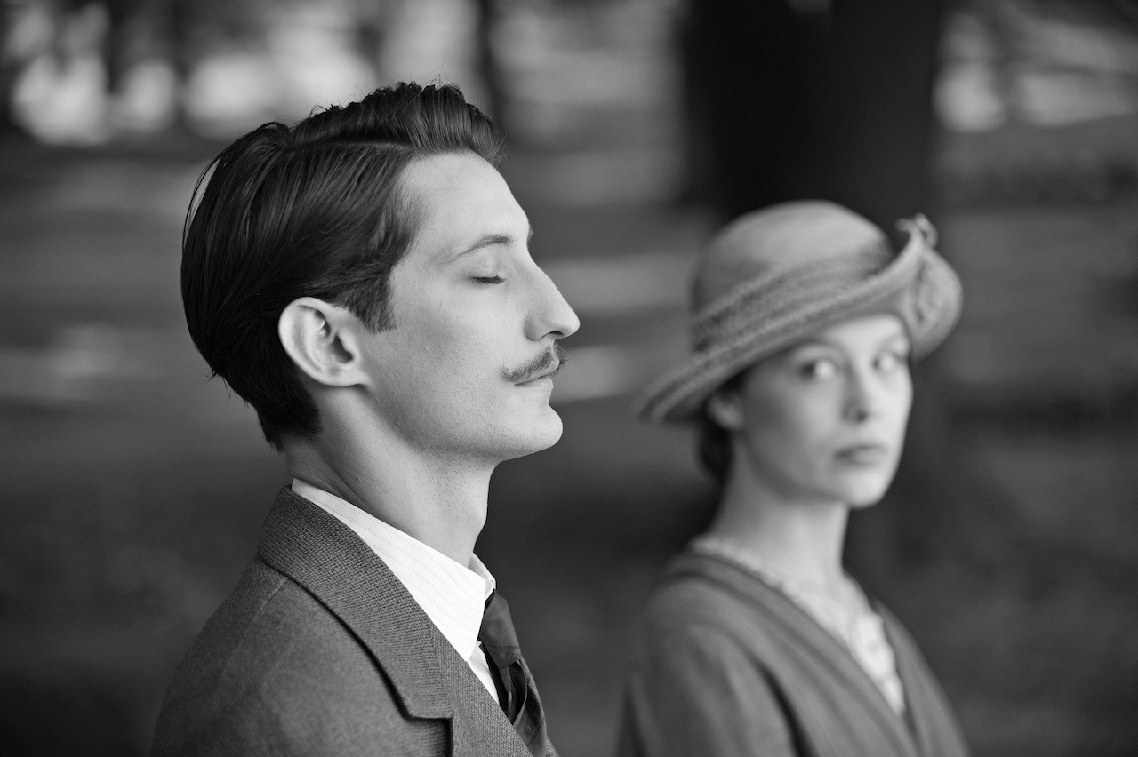 Frantz: il dramma in bianco e nero di François Ozon in concorso a Venezia 2016