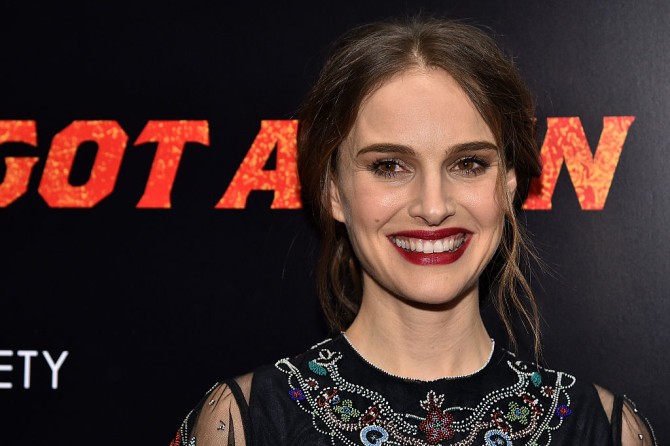 Serie Tv, novità: Natalie Portman in una miniserie HBO, ABC ordina Ten Days in The Valley con Kyra Sedgwick