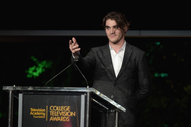 Rio 2016, RJ Mitte di Breaking Bad commenterà le Paralimpiadi per Channel 4: “Dovrebbero dare più spazio ai diversamente abili in tv”