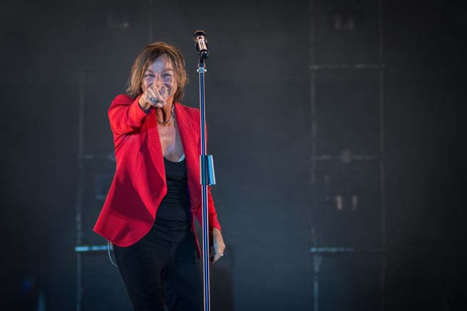 Gianna Nannini canta ‘O Surdato ‘Nnammurato a Paestum (VIDEO)