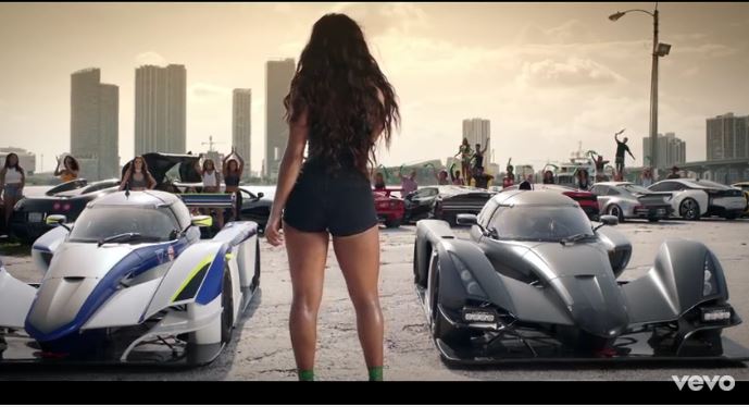 Pitbull feat Flo Rida and LunchMoney Lewis, Green Light: testo, traduzione e video ufficiale
