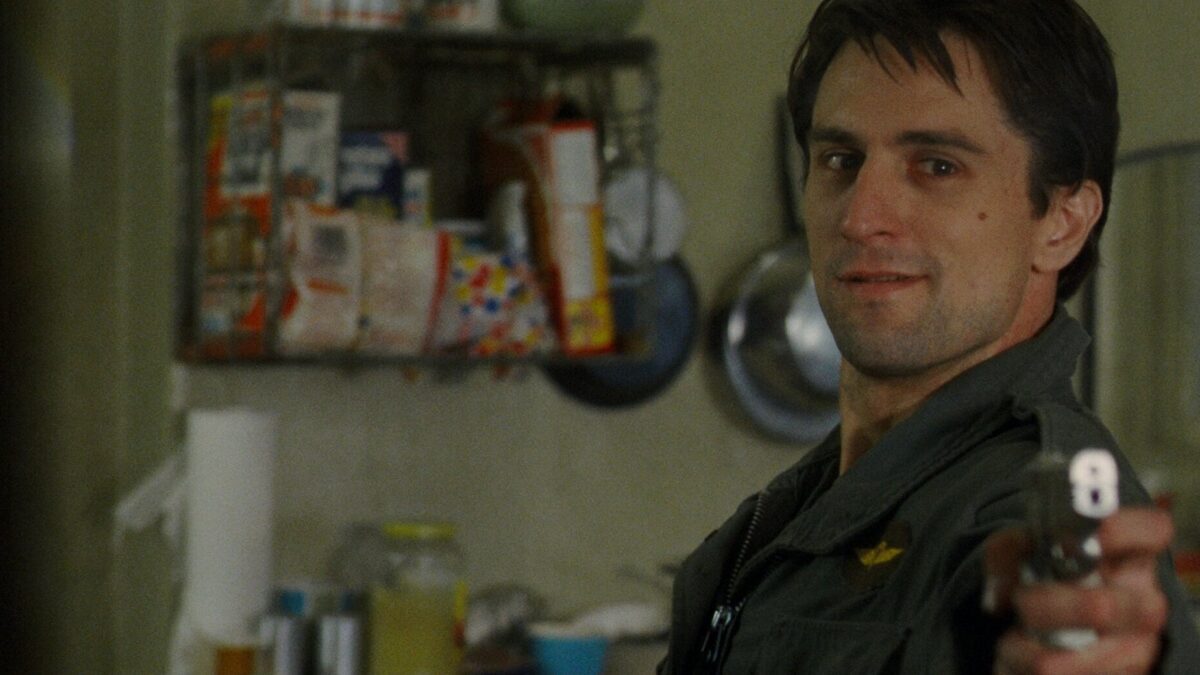 Taxi Driver di Martin Scorsese torna al cinema per festeggiare i 40 anni – poster e trailer