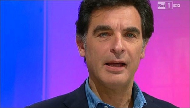 Tiberio Timperi “flirta” con San Marino: radio e telegiornale