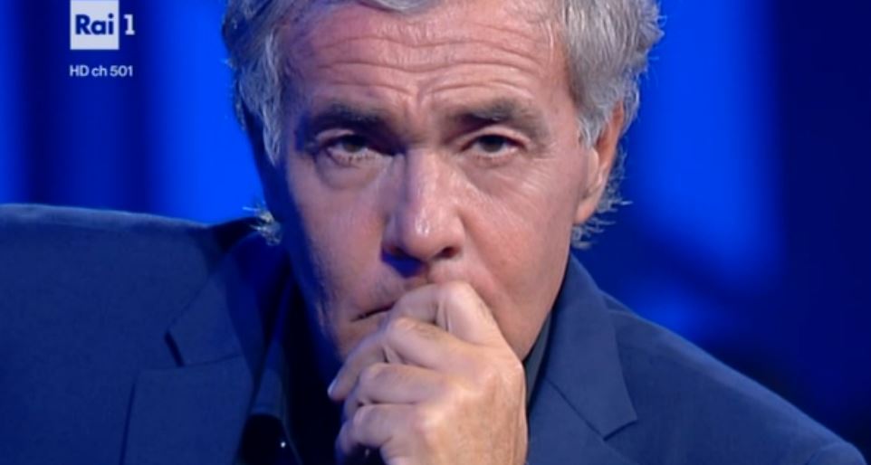 Viva Mogol, tanti ospiti ma poco ritmo (nonostante la musica) per l’omaggio al celebre autore
