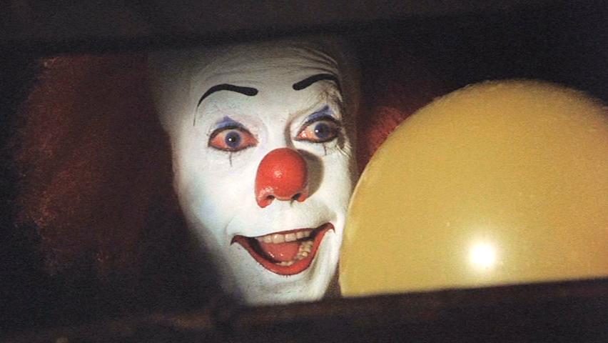Tim Curry racconta It e il suo Pennywise