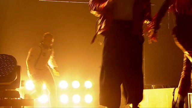 Lorenzo nei Palasport 2015/2016 – Trailer video