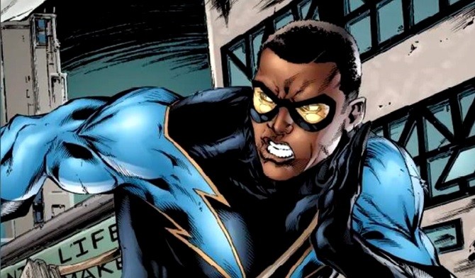 Serie TV, novità: Greg Berlanti vuole portare in tv Black Lightning, Zachary Levi produce Unidentified