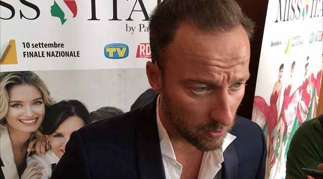 Francesco Facchinetti a Blogo: “Miss Italia ha la liturgia dei format di successo” (video)