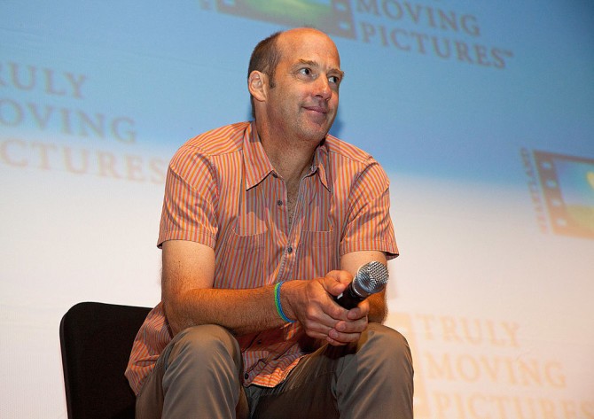 Serie TV, novità: Anthony Edwards guest star di Law & Order: SVU, Shailene Woodley non sarà nella versione tv di Divergent