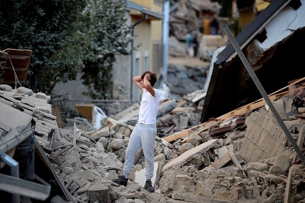 Terremoto, un mese dopo: la tv e la promessa di non dimenticare