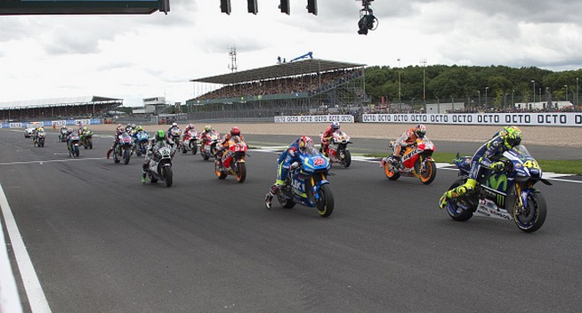 MotoGp 2016 Misano in diretta su Sky e su TV8: tutti gli appuntamenti