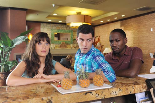 Serie TV, novità: in New Girl il repubblicano Schmidt non voterà per Trump, Eddie McClintock torna in Bones