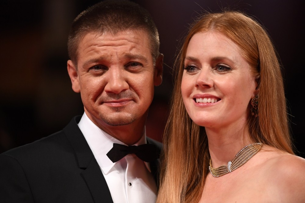 Arrival: le foto di Amy Adams e Jeremy Renner a Venezia