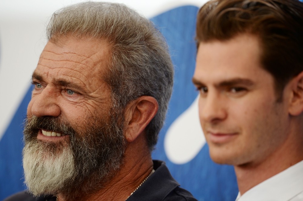 Hacksaw Ridge: le foto di Mel Gibson e Andrew Garfield a Venezia