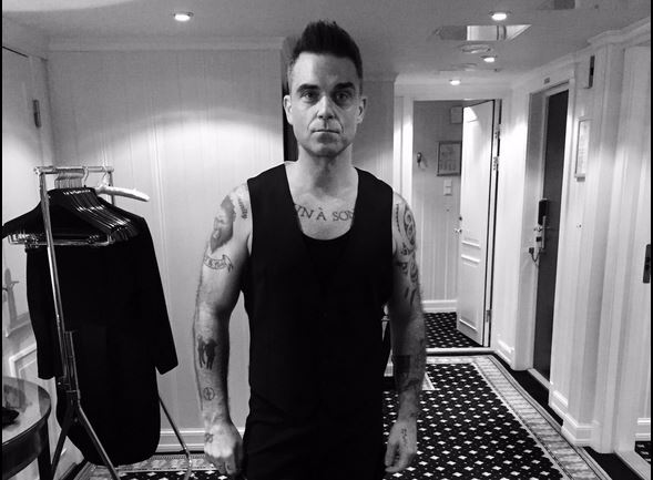 Robbie Williams, tour nel 2017 per l’uscita del nuovo album