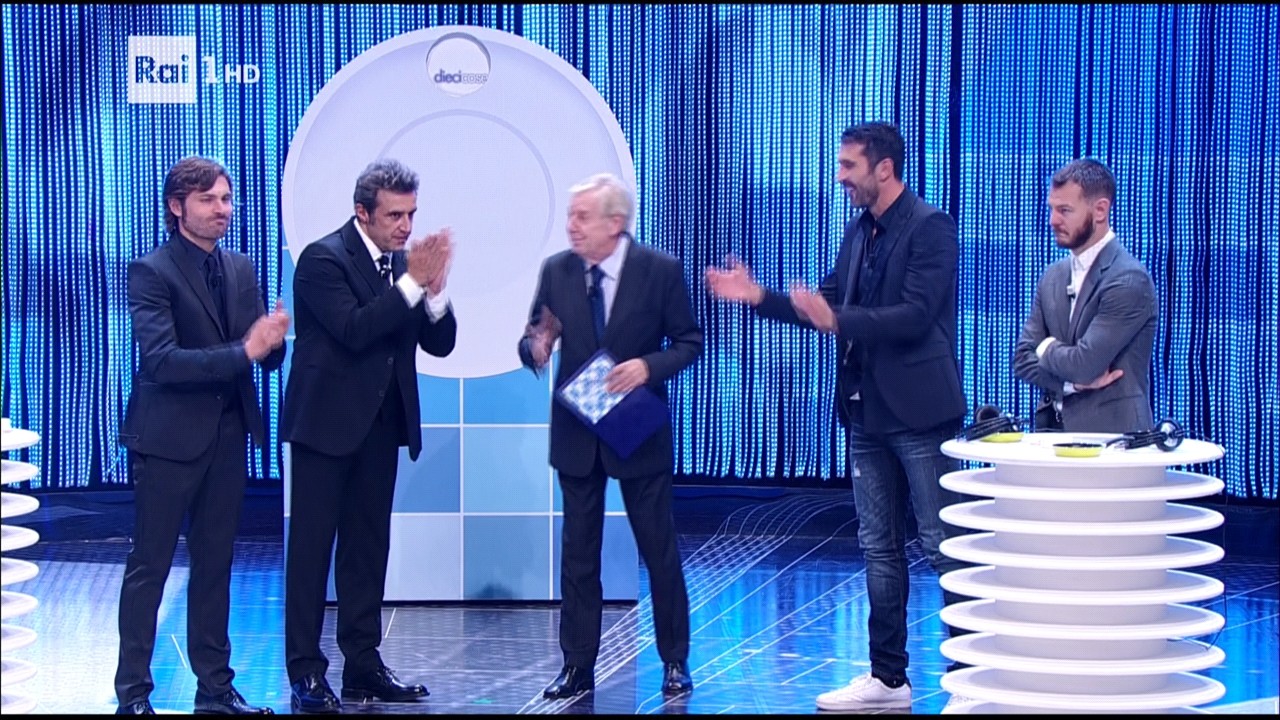 Dieci Cose sono troppe: la ridondanza soffoca picchi di alta classe
